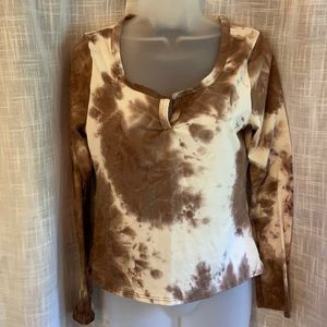 Brown/white tie dye long sleeve V neck size L